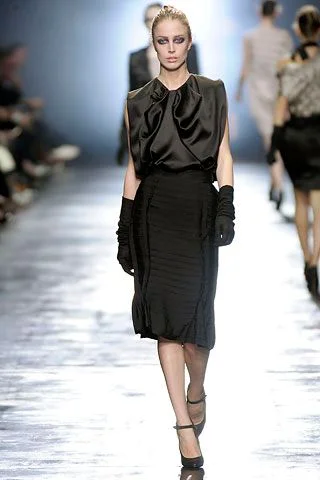 Look 15